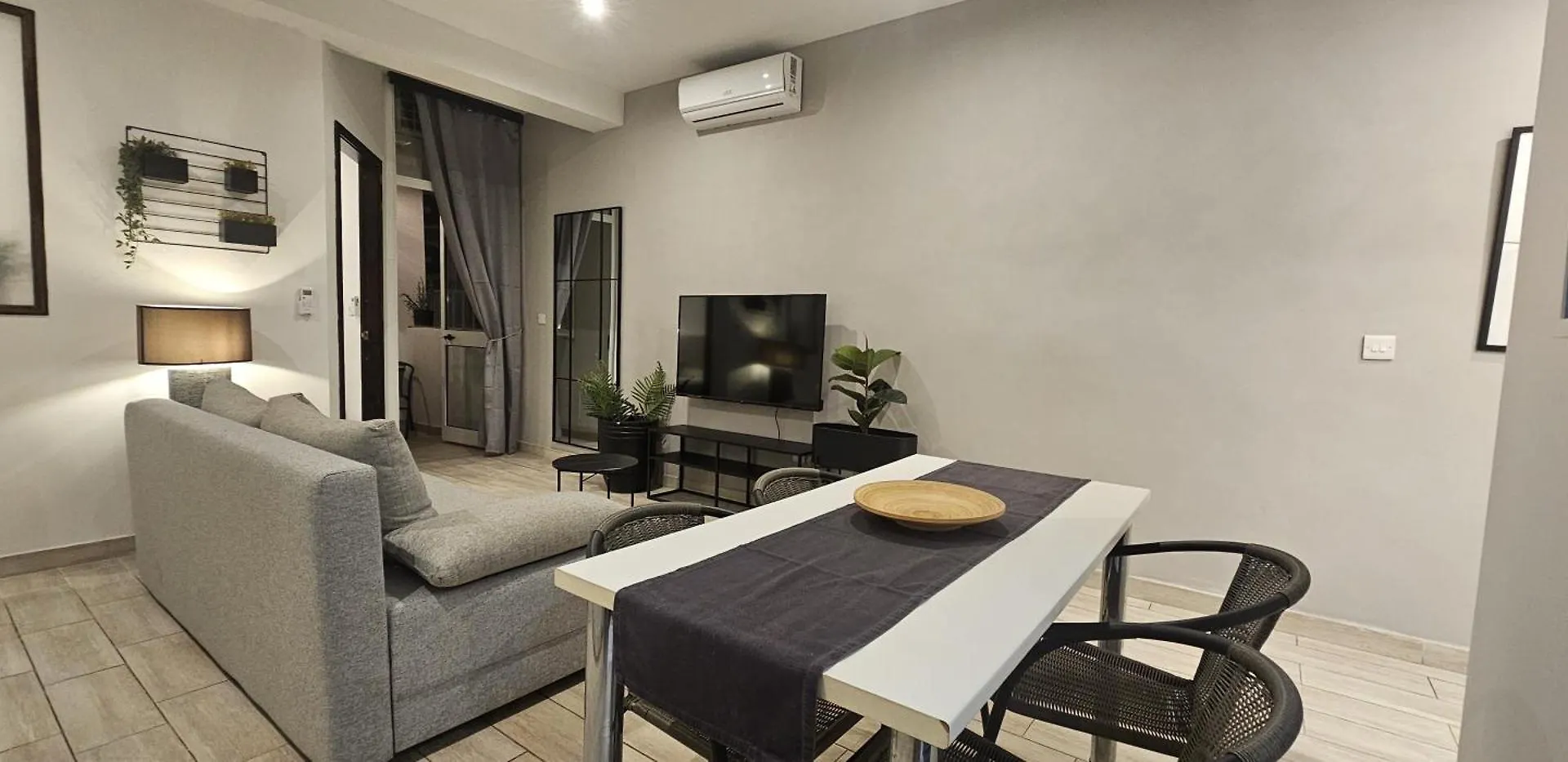 Stylish 1Bedroom Studio In The Heart Of St Julians 204 Saint Julian's Apartment