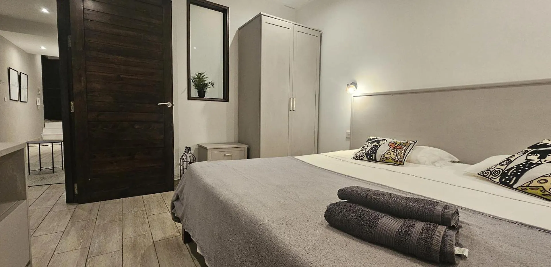 Stylish 1Bedroom Studio In The Heart Of St Julians 204 Saint Julian's Apartment